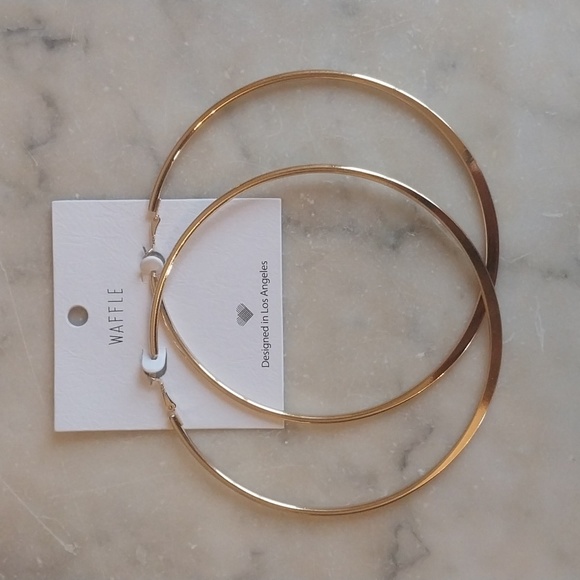 💥 Closet Closing Sale 💥 XL Gold Hoops by Waffle - Picture 1 of 5